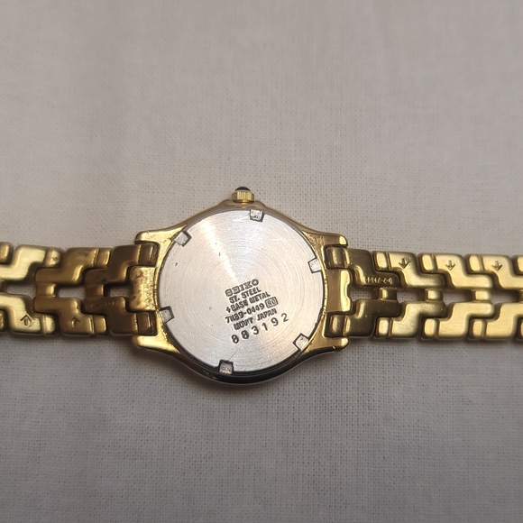 Seiko Gold Electro Plated & Diamond Watch 7N89-0449 - Picture 2 of 4